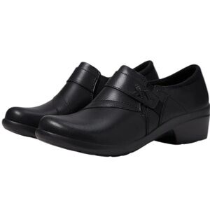 CLARKS Womens Size 8 Black Angie Pearl Leather Slip On Loafer Comfort Shoe